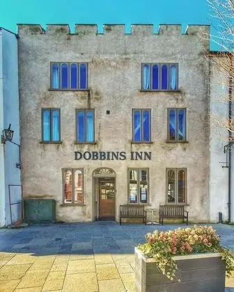 Dobbins Inn