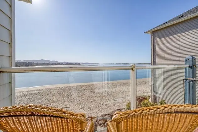 Dock of the Bay 308