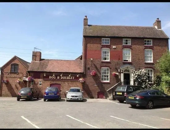 The Dog & Doublet Inn - Dış Mekan