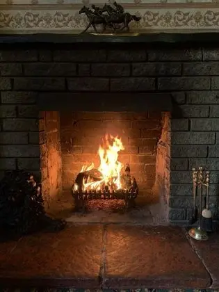 The Dog & Doublet Inn - İç Mekan