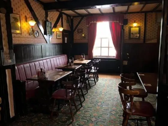 The Dog & Doublet Inn - Yerinde Yemek