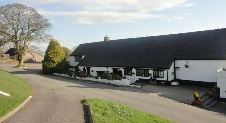 The Dog and Partridge Country Inn