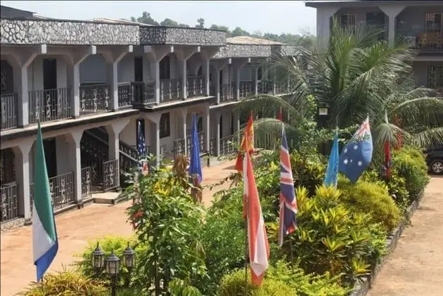 Dohas Hotel and Restaurant - 1
