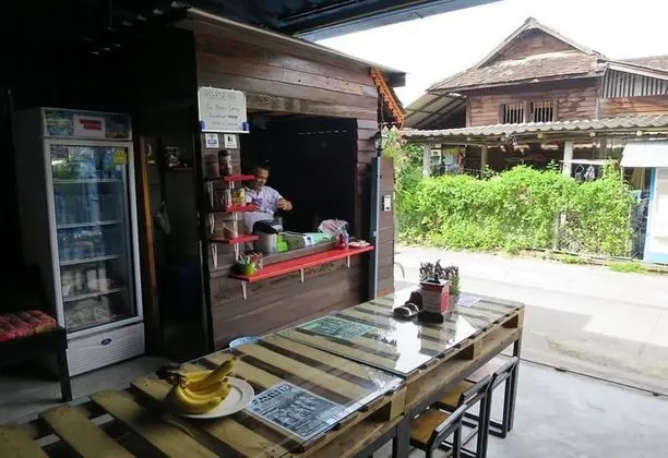 Doi Doo Dao Home Hostel - Adults Only - Yerinde Yemek