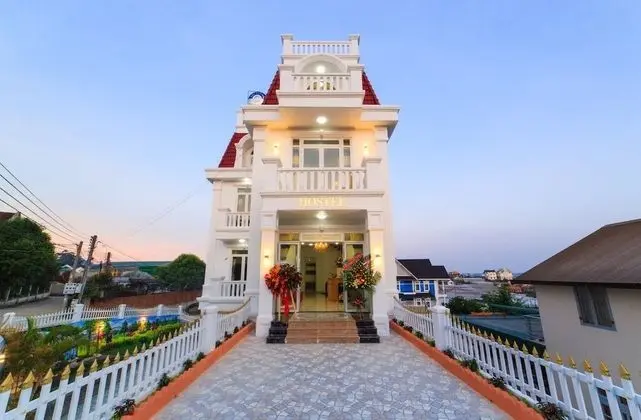 Doi Mong Mo Hotel