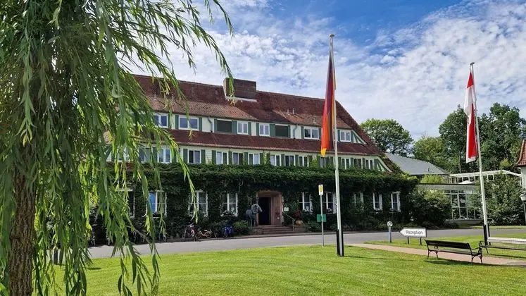 Hotel Döllnsee-Schorfheide - Dış Mekan