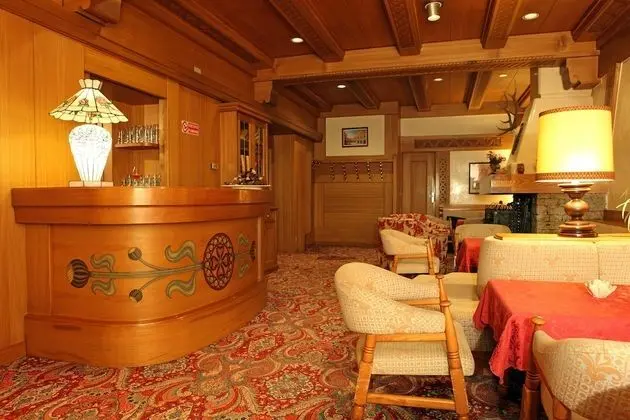 Hotel Dolomiti Pinzolo Double Room - Lobi