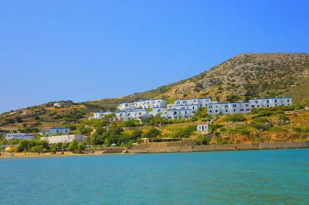 Dolphin Bay Family Beach Resort