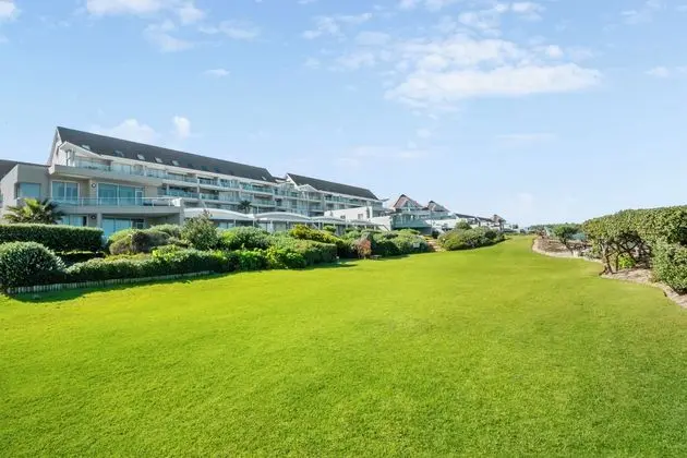 Dolphin Beach Hotel - Dış Mekan
