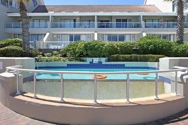 Dolphin Beach H106 - Havuz
