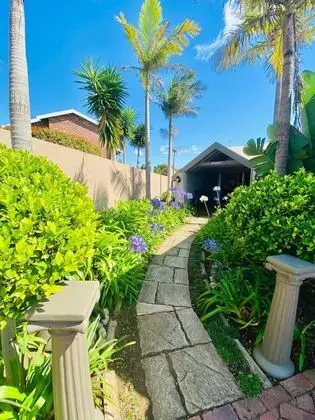 Dolphin Circle B&B - Dış Mekan