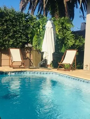 Dolphin Circle B&B - Havuz