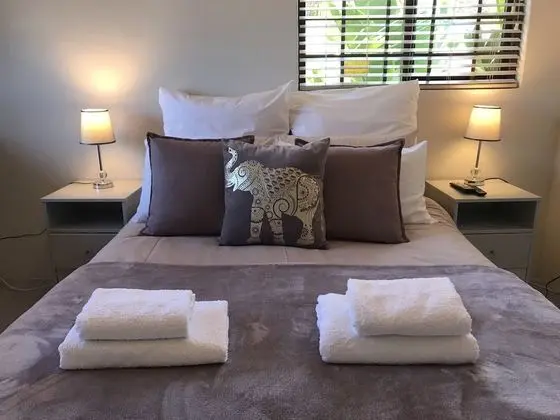 Dolphin Circle B&B - Oda