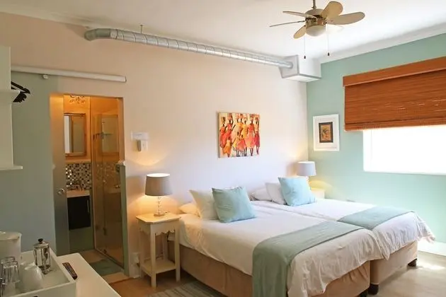 Dolphin Inn Guest House - Öne Çıkan Resim