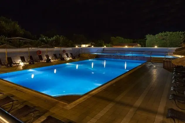 Dolphin Resort Hotel - Havuz