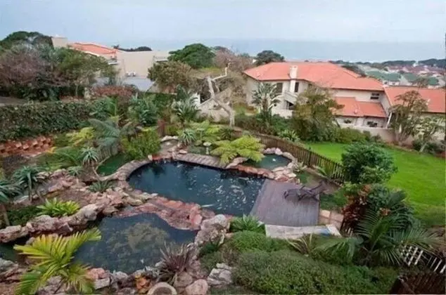 Dolphins Guest House Umhlanga - Dış Mekan