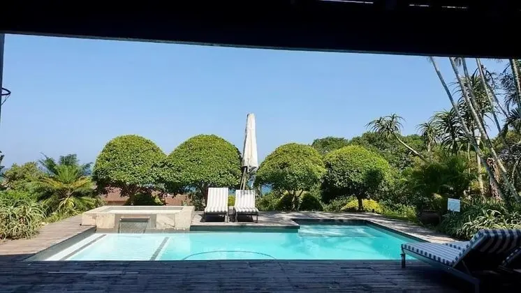 Dolphins Guest House Umhlanga - Havuz