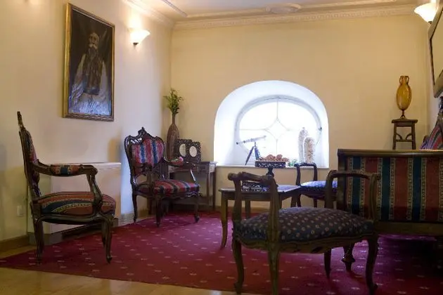 Domotel Arni - Lobi