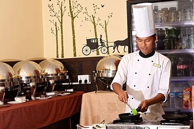 DOM Himalaya Hotel - Yerinde Yemek