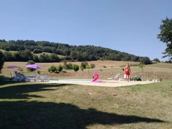 Domaine de la Petite Tour - Havuz