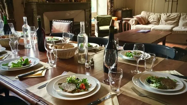 Domaine de l'Amiral - Yerinde Yemek