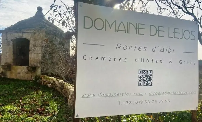 DOMAINE DE LEJOS - Portes d'Albi - Dış Mekan