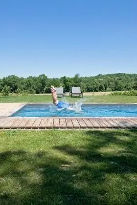 Domaine de L'Isle Basse - Havuz