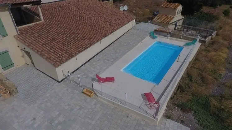 Domaine de Saint-Obre - Havuz