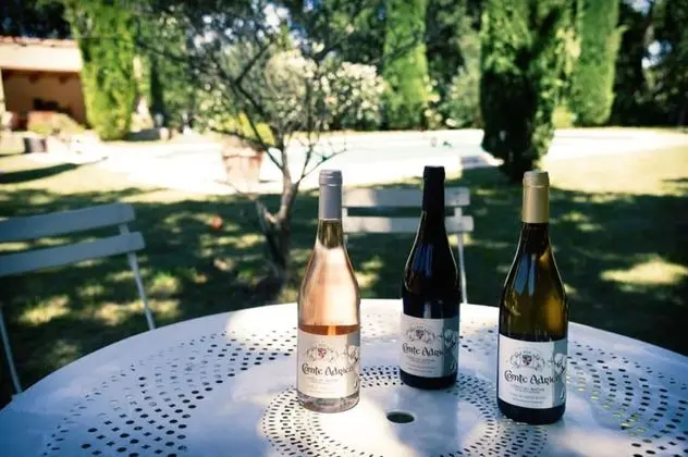 Domaine du Commandeur - Yerinde Yemek