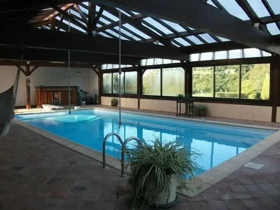 Domaine du Mont Hulin - Chambres d'hôtes - Havuz