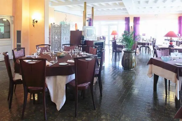 Domaine du Revermont, The Originals Relais - Yeme / İçme