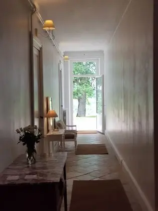 Domaine et Manoir du Picaud - Lobi