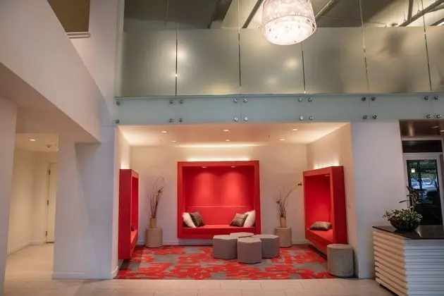 Domicile Suites at Venn on Main - Lobi