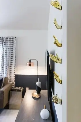 Domio Germantown Massive 8BR Comprised of 2 4BR Suites - İç Mekan