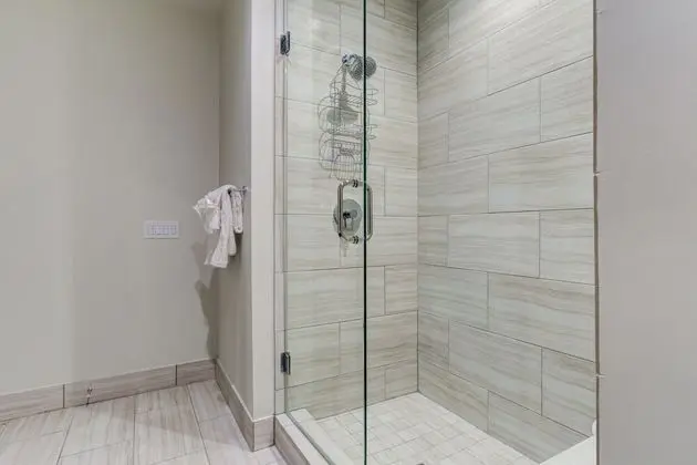 Domio Museum District Modern 2BR Pool/gym - Banyo Tipleri
