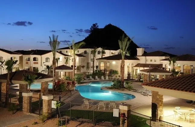Domio Tempe Trendy 3BR 10 Min to Phoenix Zoo - Havuz