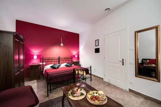 Domizia Sacti Angeli