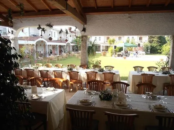 Hotel Domu Incantada - Yerinde Yemek
