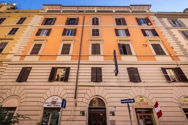 Hotel Domus Mea - 1