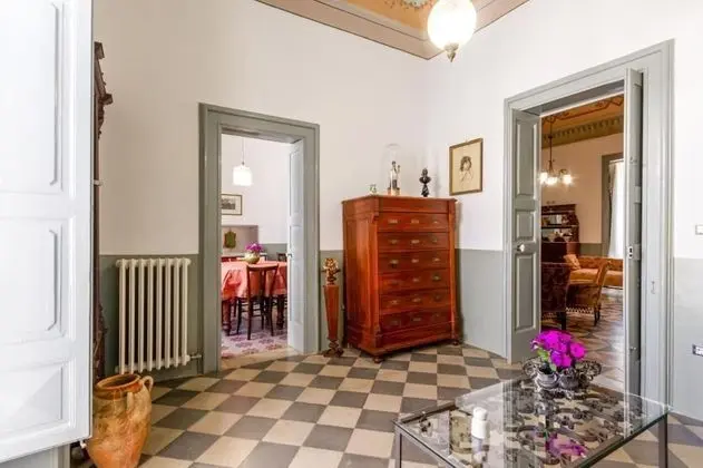 Domus Perrone Liberty Flat