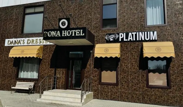 Dona Hotel
