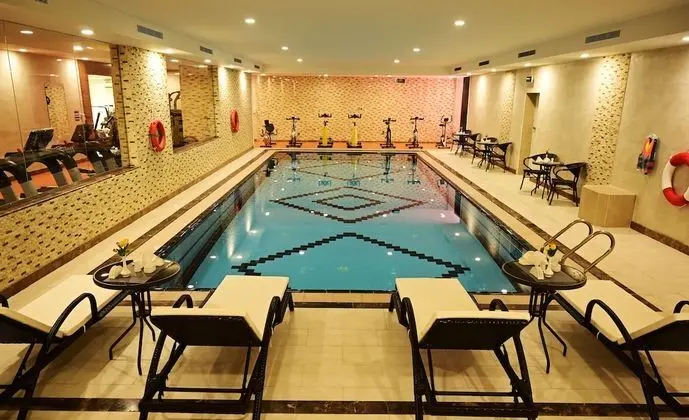 Donatello Hotel Jeddah - Havuz