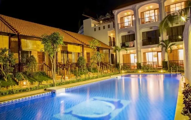 Dong Xuan Hong Hotel - Havuz