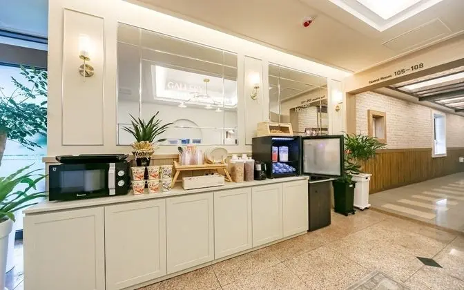 Dongchon Amusement Park Gallery Hotel - İç Mekan