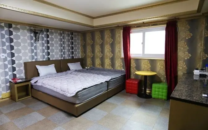 Donghae Daemyung Motel