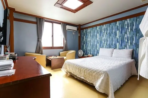 Donghae Hotel Mi