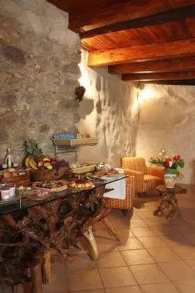Donnaciccina Accomodation - Yerinde Yemek