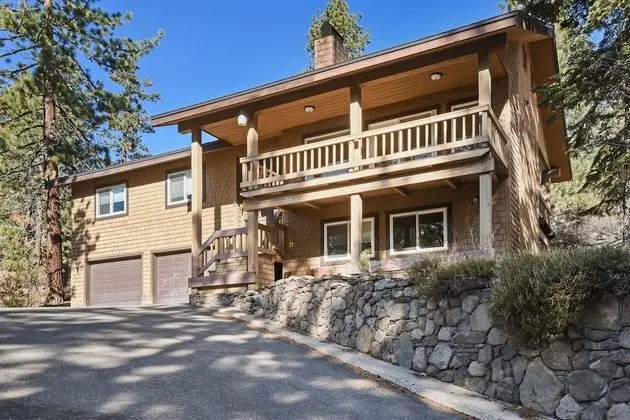 Donner Lake Delight