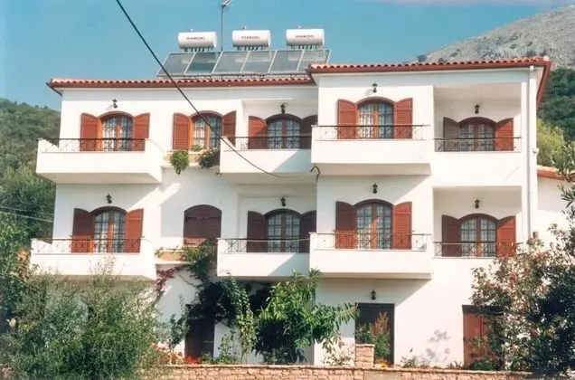 Dora Studios - Dış Mekan