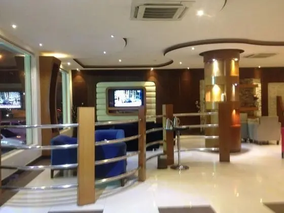 Dorar Darea Hotel Apartments - Al Nafl - Lobi